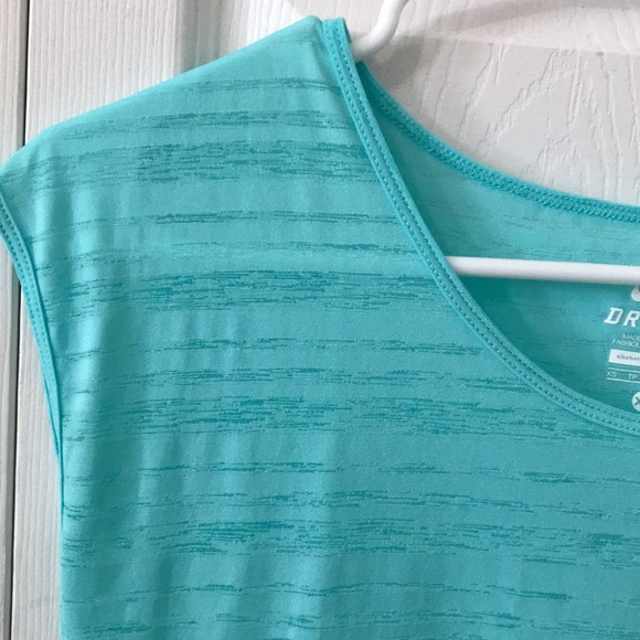 Nike Top - Picture 4 of 6